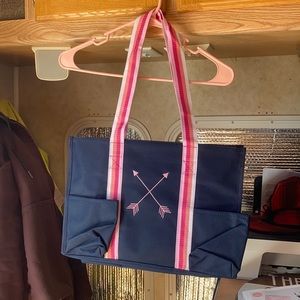 Zip top organizing utility tote